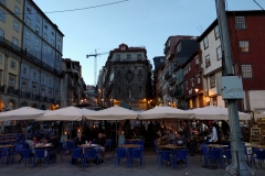 Abendstimmung im Altstadtviertel Ribeira