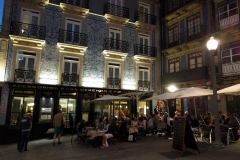 Speisen in der Altstadt von Porto